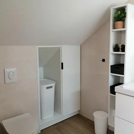 House Mande I Kate Vrgorac