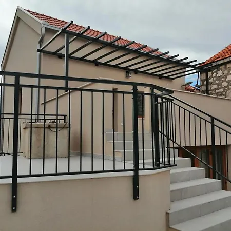 House Mande I Kate Nyaraló Vrgorac